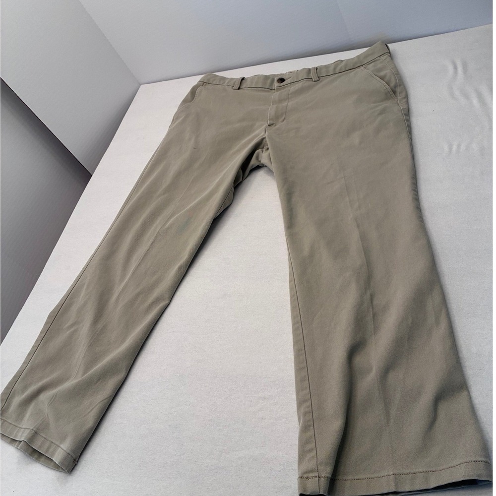 St Johns Bay Mens 36x30 Khaki Chino Pants Easy Care Classic Tan Stretch Trousers